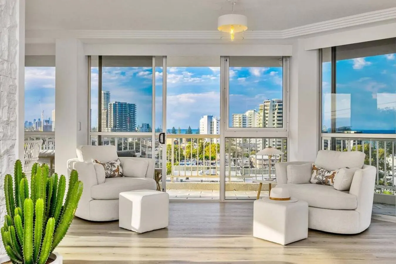Apartment Skyfall - Breathtaking Views From Sunrise -Sunset Gold Coast Australia